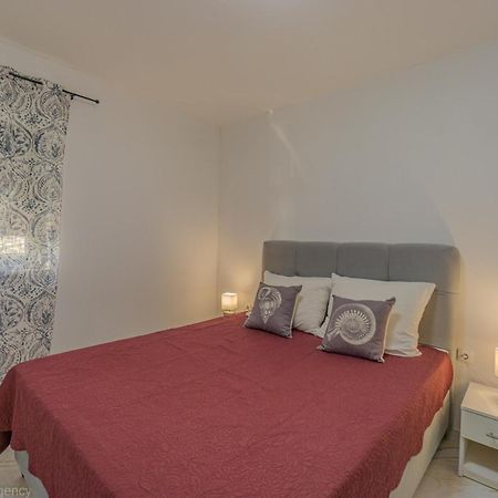 Ivica Super Comfortable, Newly Furnished Apartment In A Top Location Metajna Eksteriør billede