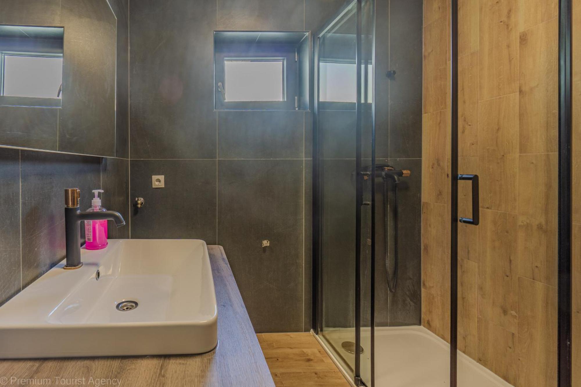 Ivica Super Comfortable, Newly Furnished Apartment In A Top Location Metajna Eksteriør billede