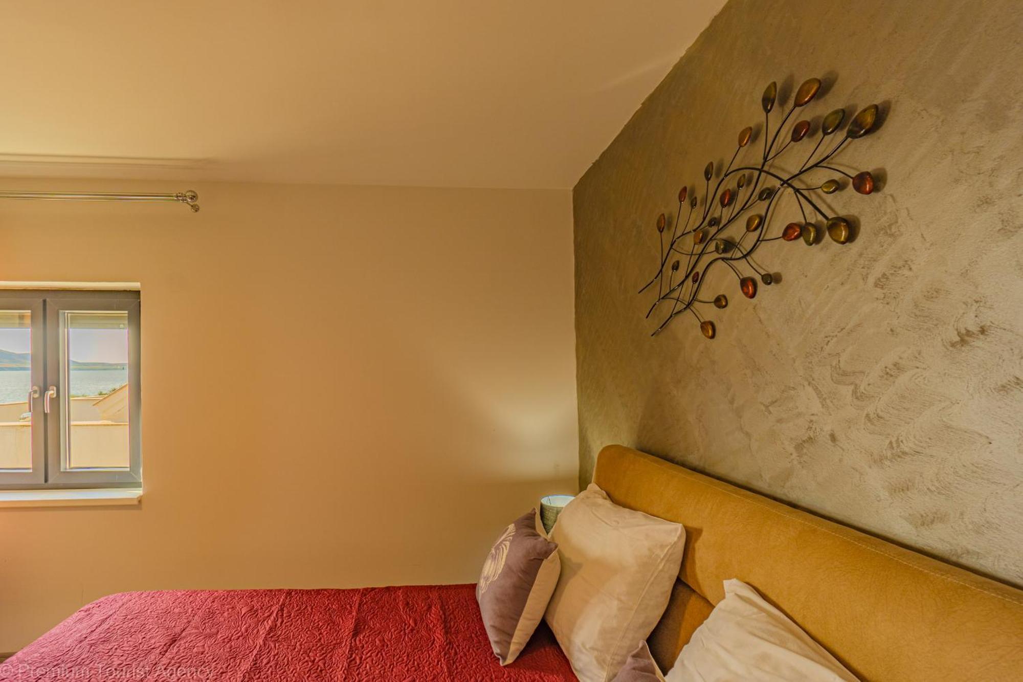 Ivica Super Comfortable, Newly Furnished Apartment In A Top Location Metajna Eksteriør billede